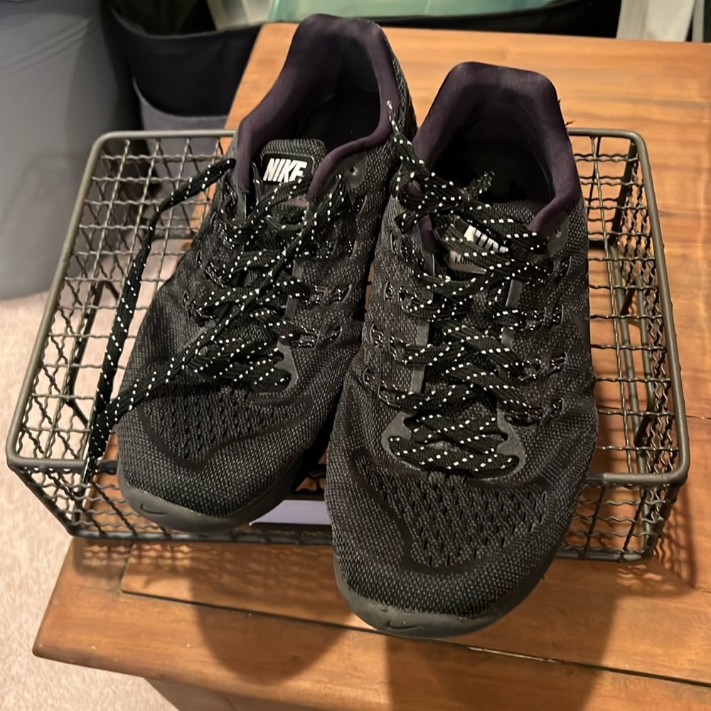 Women’s nike LunarTempo 2 - 9.5 wide